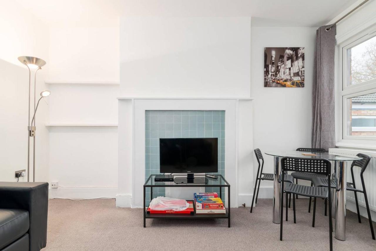 Guestready - Modern 2-Bed For 4 In Golders Green! Londen Buitenkant foto